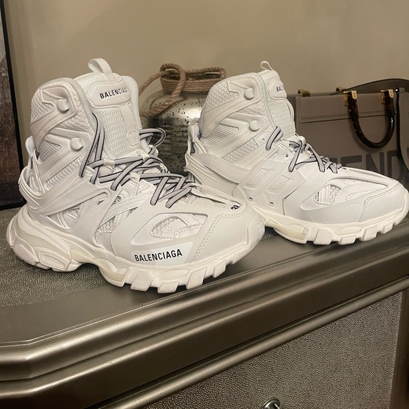 Balenciaga Track Hike High Top Sneakers
in White Size 38 EU - Size 8 U.S. - Picture 1 of 8